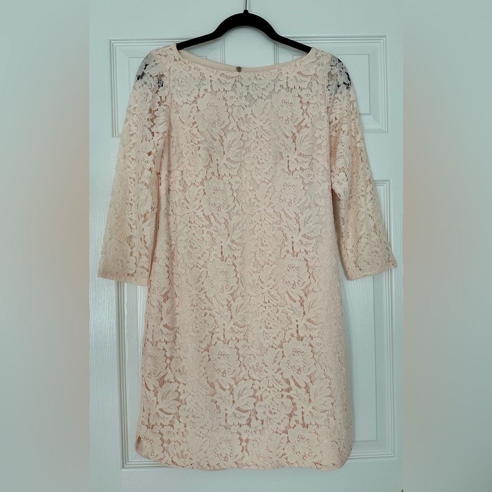 Vince Camuto NWT Pale Pink / Blush Floral Lace Sheath Dress - Size: 4